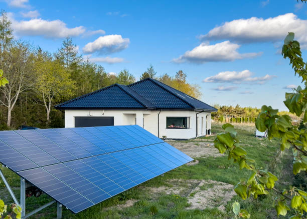 Saulės elektrinių įtaka kultūrai: technologijų, ekologijos ir bendruomenių transformacijos