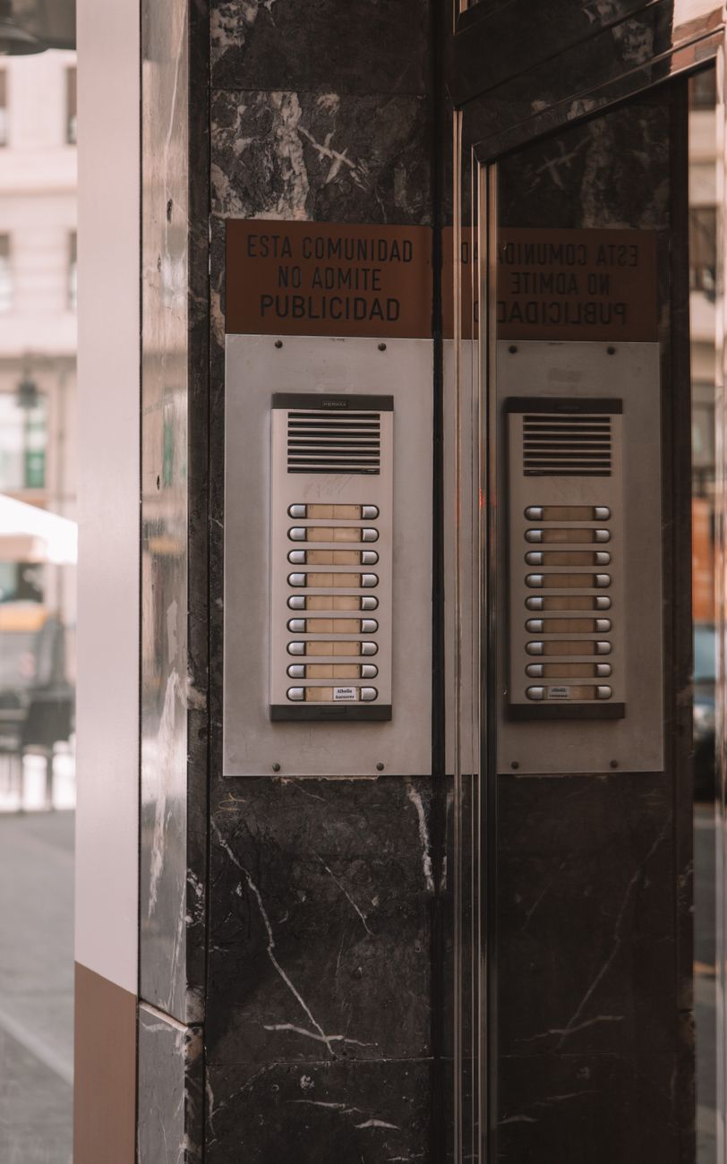 Telefonspynės pasirinkimas namui: ką verta žinoti prieš pirkimą, kad neapsigautumėte – Plungiškis.lt turi ką pasakyti